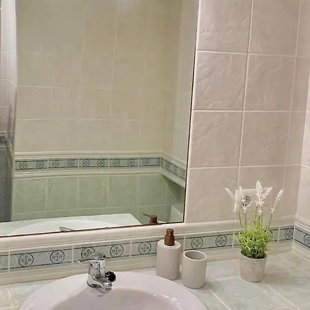 Beachfront In カラ・モレル